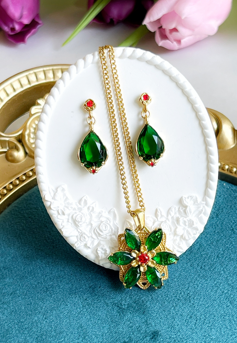 Précommande collier Anastasia et sa boîte à musique