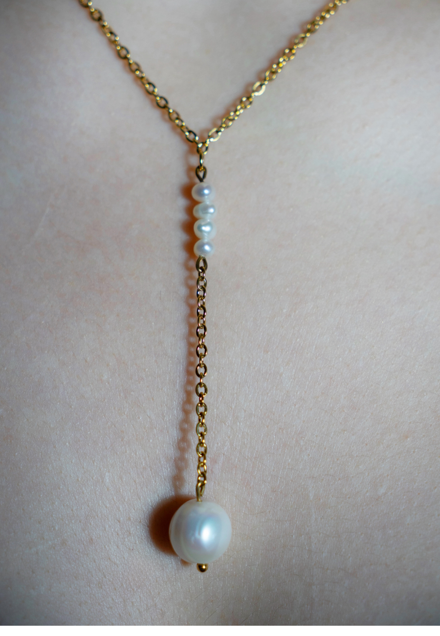Collier 9