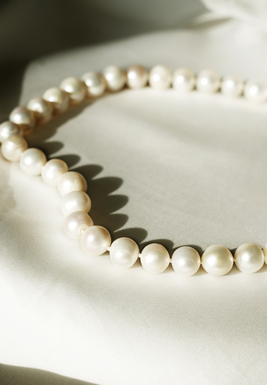 "Collier perles opulentes"