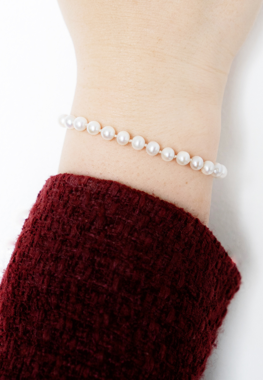 "Bracelet perles délicates"