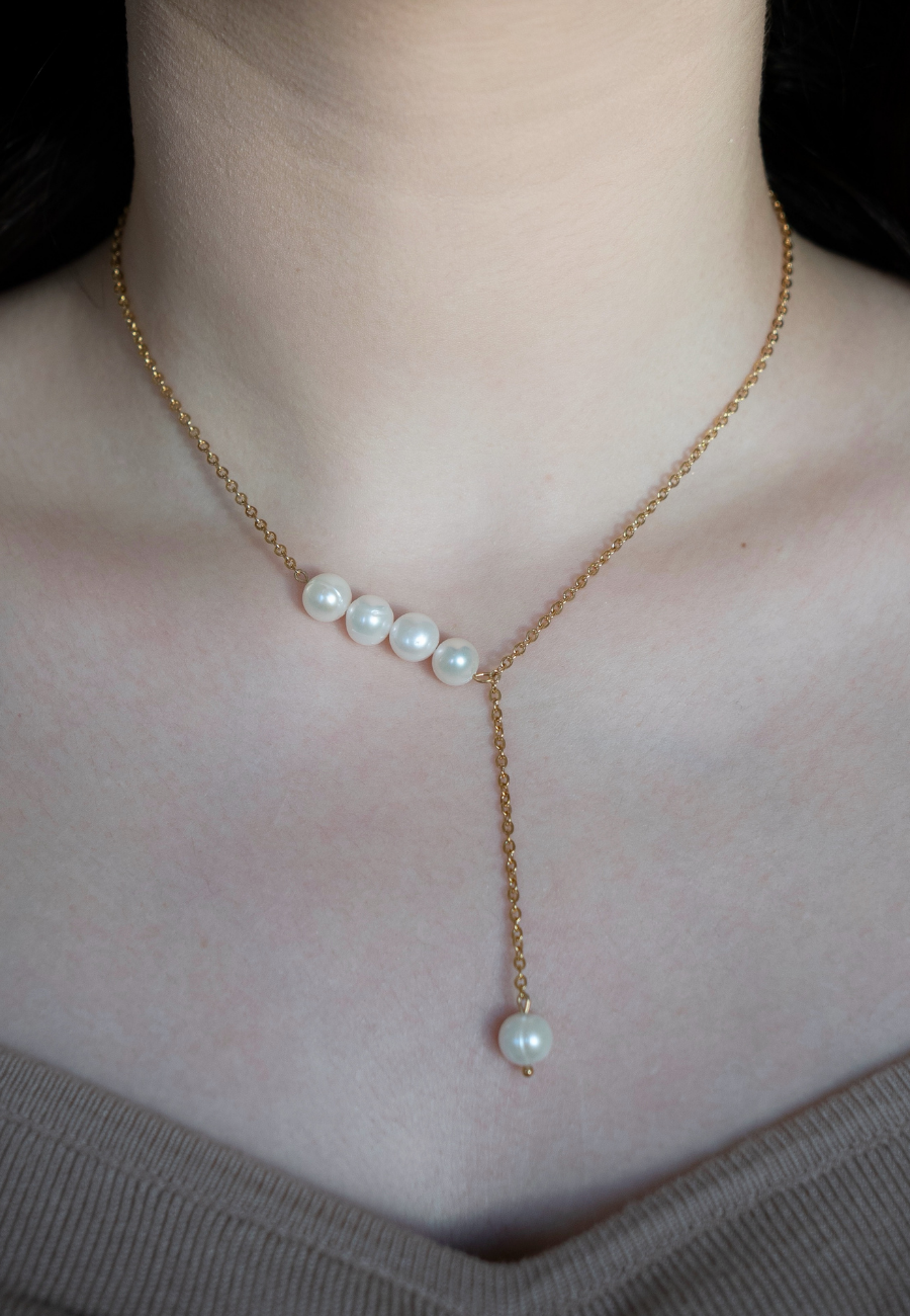 Collier 10