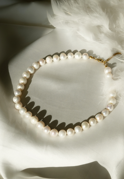 "Collier perles opulentes"