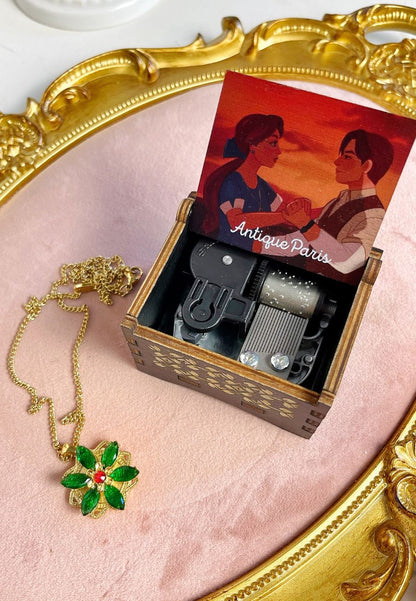 Précommande collier Anastasia et sa boîte à musique